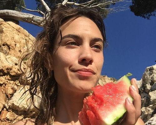 外国娱乐圈每日吃瓜,每日新鲜“瓜”事盘点  第3张